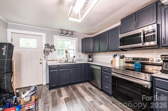 224 broadway Street NW, Lenoir, NC 28645