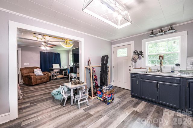 224 broadway Street NW, Lenoir, NC 28645