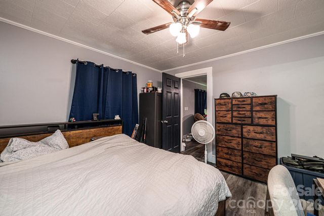 224 broadway Street NW, Lenoir, NC 28645