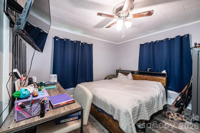 224 broadway Street NW, Lenoir, NC 28645