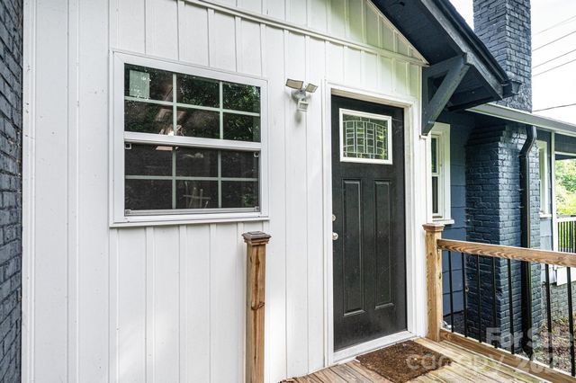 224 broadway Street NW, Lenoir, NC 28645