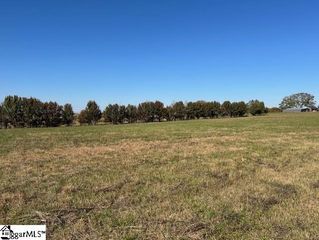 8836 Reidville Road, Greer, SC 29651