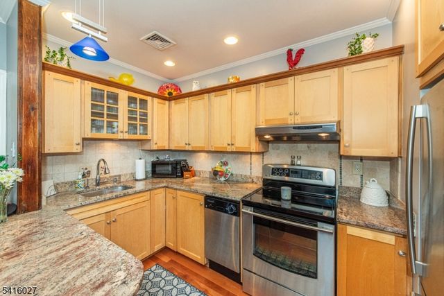 124 E Main St 215, Denville Twp., NJ 07834