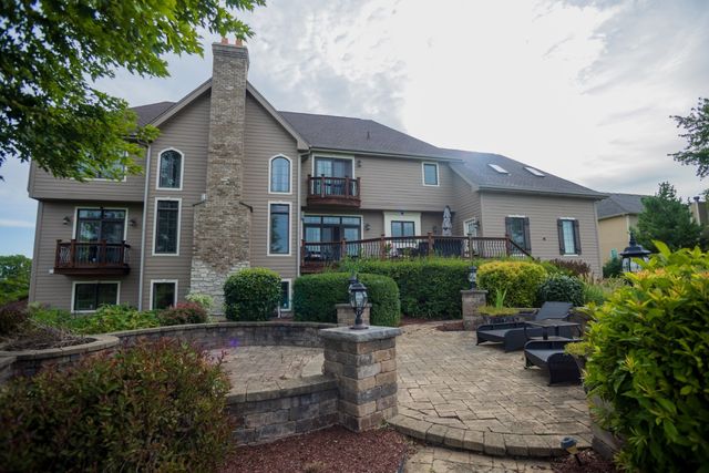 7542 Thornhill Court, Yorkville, IL 60560