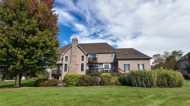 7542 Thornhill Court, Yorkville, IL 60560
