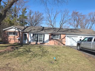 410 Aster Lane, Hoffman Estates, IL 60169