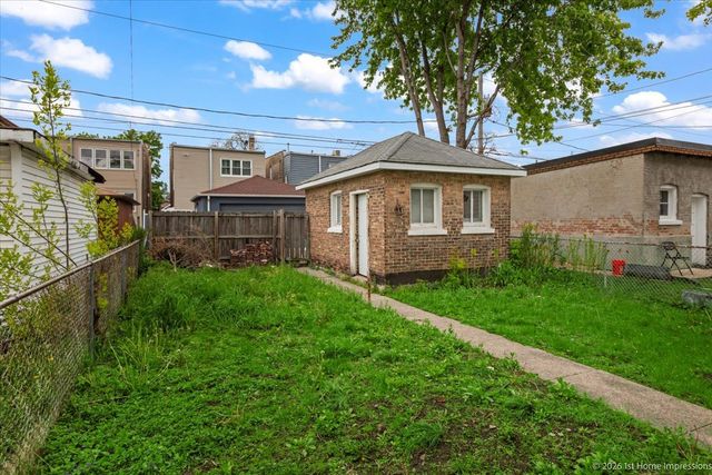 2124 Harvey Avenue, Berwyn, IL 60402