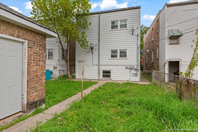 2124 Harvey Avenue, Berwyn, IL 60402