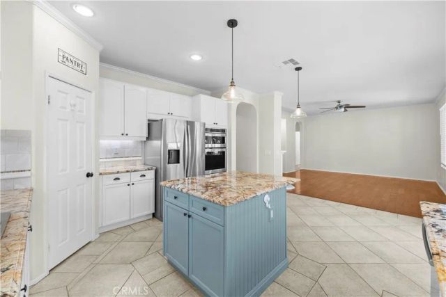 33456 Warwick hills Rd, Yucaipa, CA 92399