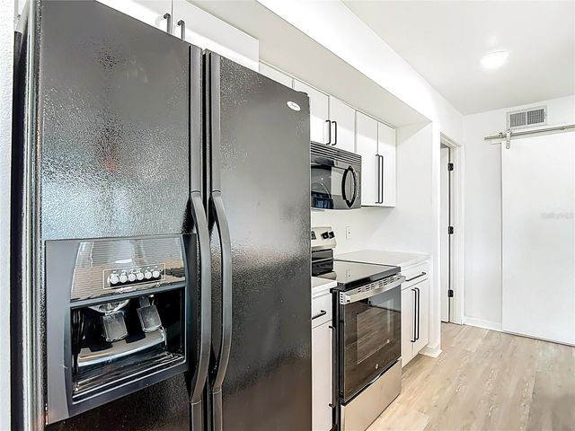 5722 BISCAYNE COURT 103, New Port Richey, FL 34652