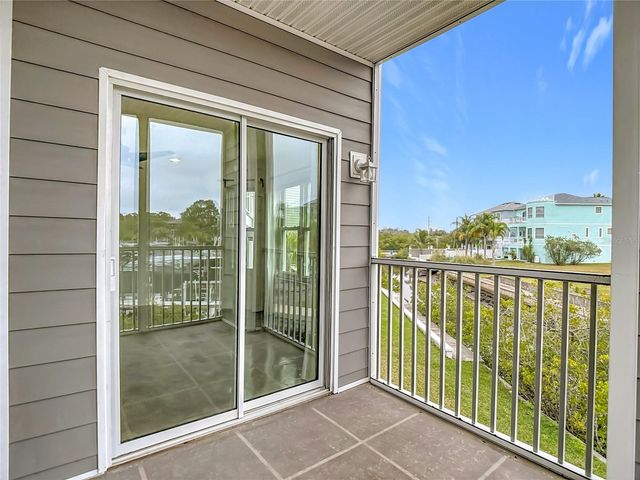 5722 BISCAYNE COURT 103, New Port Richey, FL 34652