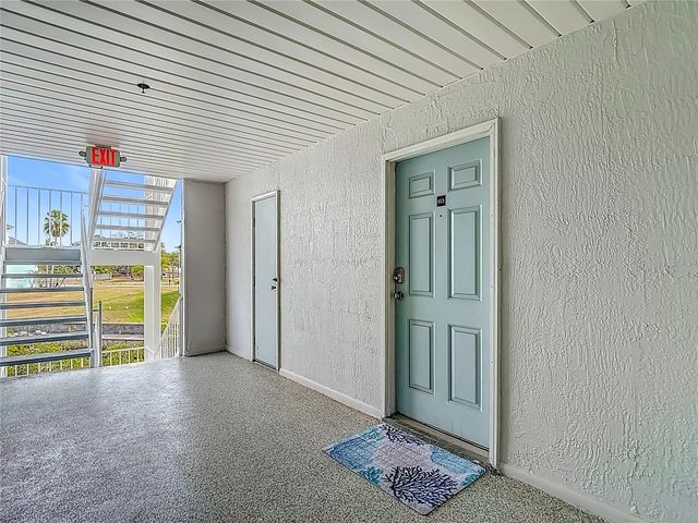 5722 BISCAYNE COURT 103, New Port Richey, FL 34652