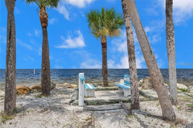 5722 BISCAYNE COURT 103, New Port Richey, FL 34652