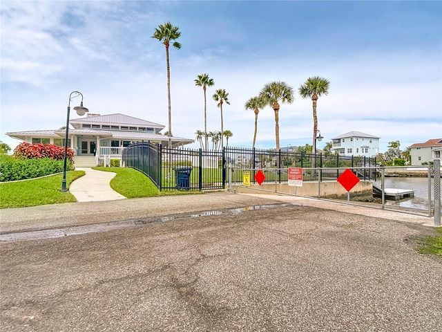 5722 BISCAYNE COURT 103, New Port Richey, FL 34652