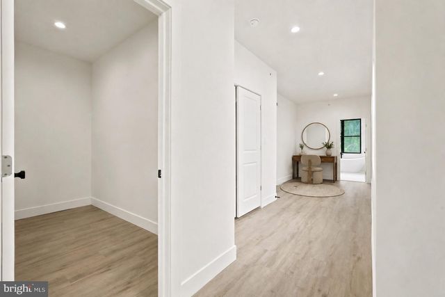330 CARSON ST, Philadelphia, PA 19128