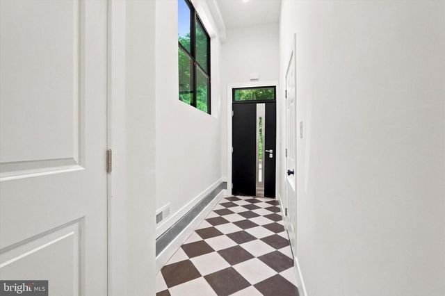 330 CARSON ST, Philadelphia, PA 19128