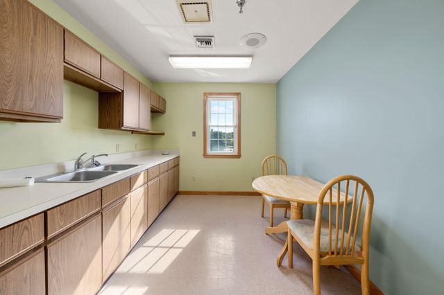 4 Barlows Landing Road 15 & 16, Pocasset, MA 02559