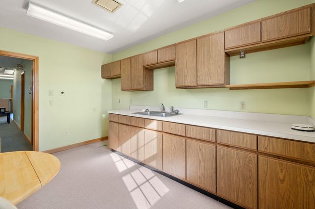 4 Barlows Landing Road 15 & 16, Pocasset, MA 02559