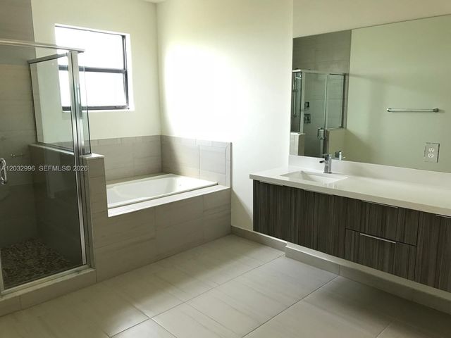 8102 NW 105th Court 8102, Doral, FL 33178