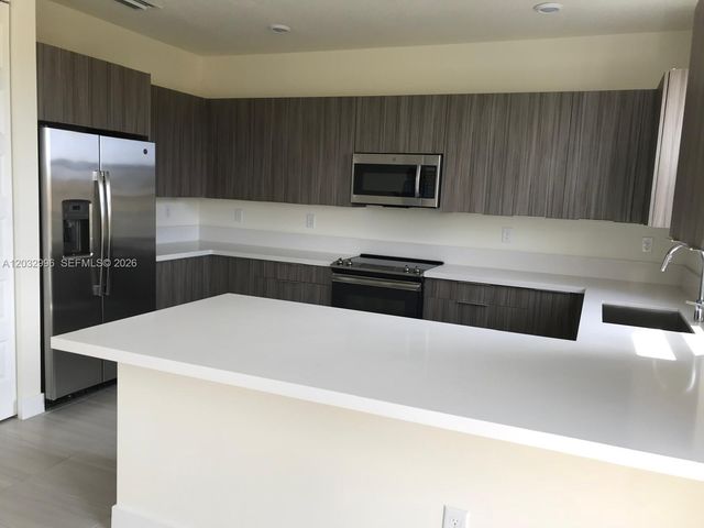 8102 NW 105th Court 8102, Doral, FL 33178