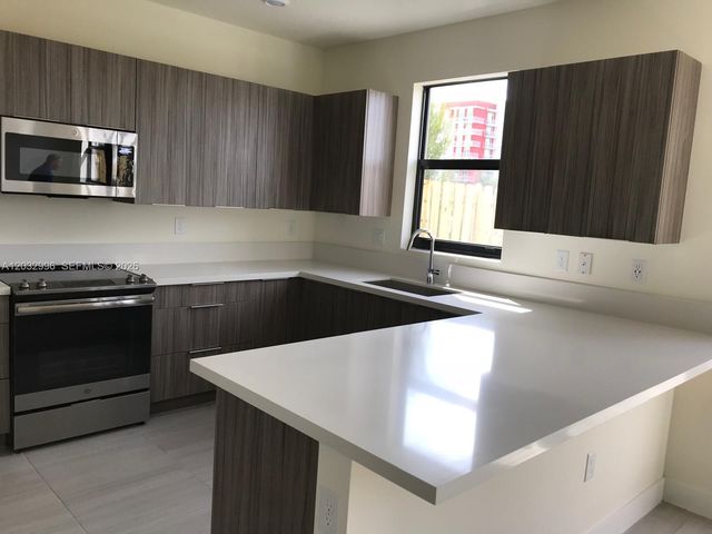 8102 NW 105th Court 8102, Doral, FL 33178