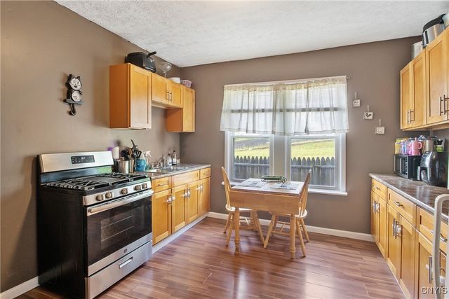 215 Cleveland Avenue, Syracuse, NY 13208