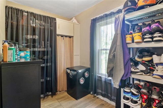 215 Cleveland Avenue, Syracuse, NY 13208