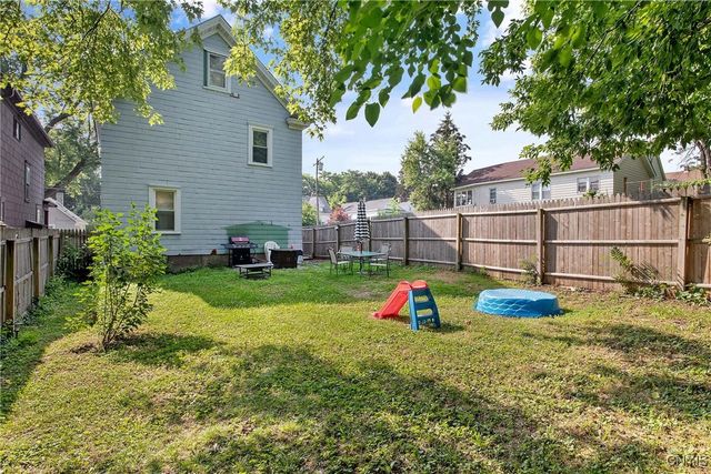 215 Cleveland Avenue, Syracuse, NY 13208