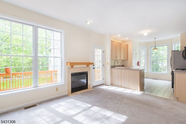 148 Arrowgate Dr, Randolph Twp., NJ 07869