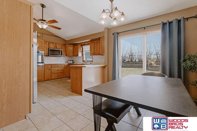 5129 S 94th Avenue, Omaha, NE 68127