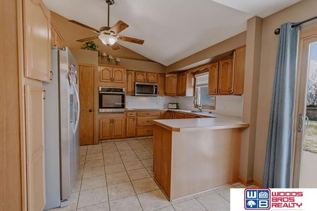 5129 S 94th Avenue, Omaha, NE 68127