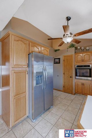 5129 S 94th Avenue, Omaha, NE 68127