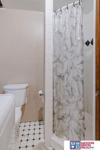 5129 S 94th Avenue, Omaha, NE 68127