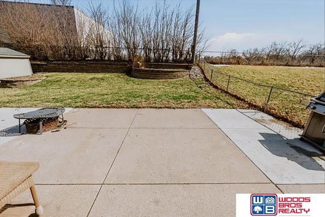 5129 S 94th Avenue, Omaha, NE 68127