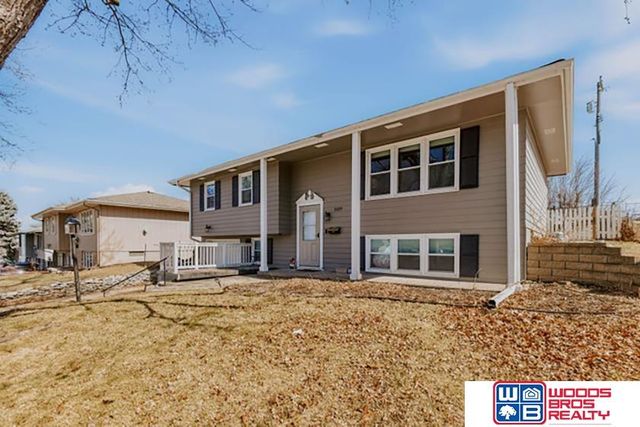 5129 S 94th Avenue, Omaha, NE 68127