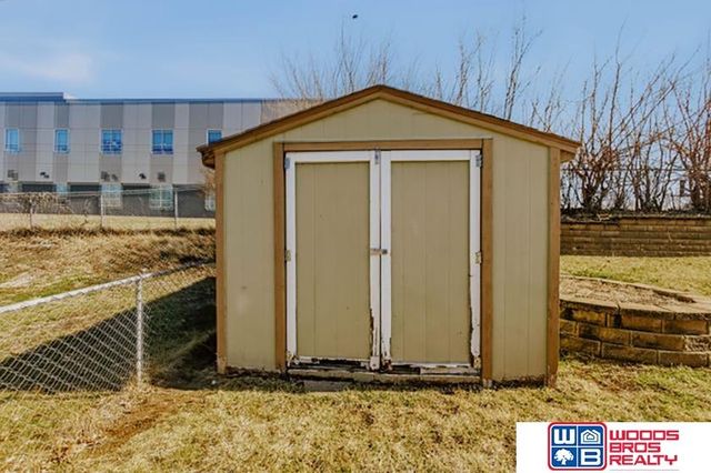 5129 S 94th Avenue, Omaha, NE 68127