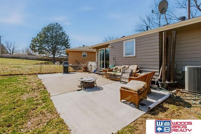 5129 S 94th Avenue, Omaha, NE 68127