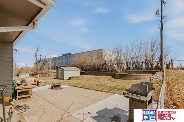 5129 S 94th Avenue, Omaha, NE 68127