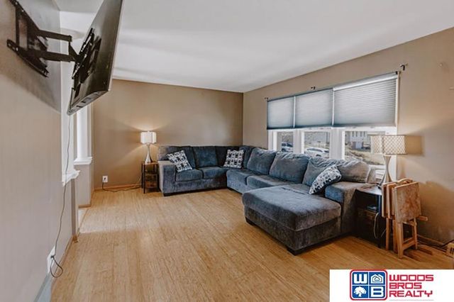 5129 S 94th Avenue, Omaha, NE 68127