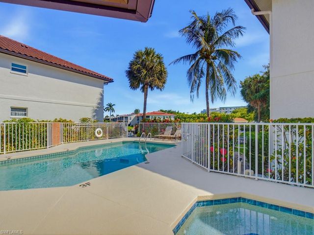 1105 Gayer WAY 202, Marco Island, FL 34145