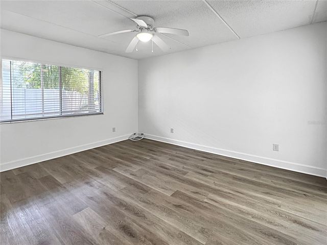 4435 1ST STREET NE 103, St Petersburg, FL 33703