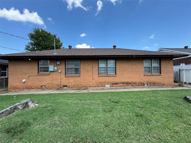 9501 Stratford Drive, Oklahoma City, OK 73120