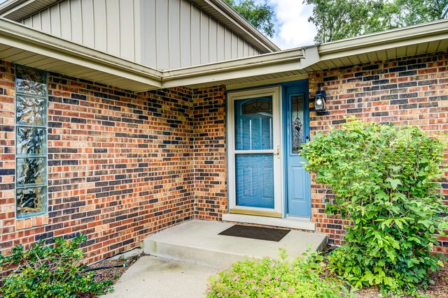 13520 Idlewild Drive, Orland Park, IL 60462