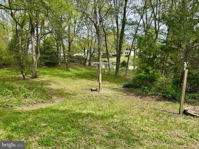 4218 SHOREHAM BEACH RD, Edgewater, MD 21037