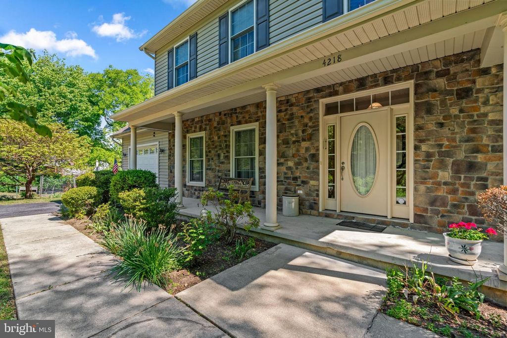 4218 SHOREHAM BEACH RD, Edgewater, MD 21037