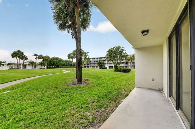 2461 Village Boulevard 101, West Palm Beach, FL 33409