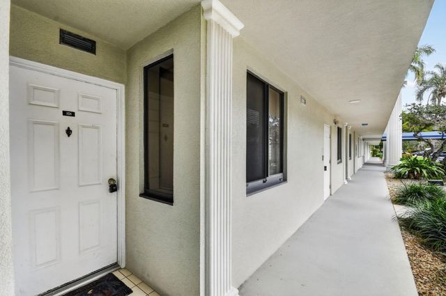 2461 Village Boulevard 101, West Palm Beach, FL 33409