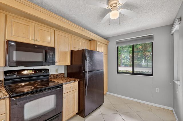 2461 Village Boulevard 101, West Palm Beach, FL 33409