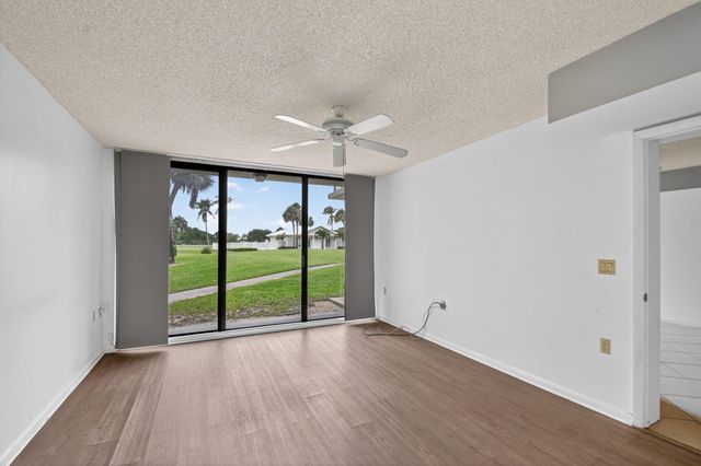 2461 Village Boulevard 101, West Palm Beach, FL 33409
