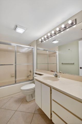 2461 Village Boulevard 101, West Palm Beach, FL 33409